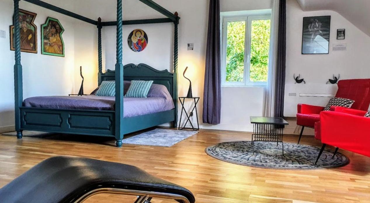 Les Hauts De Domme - Chambres D'Hotes ภายนอก รูปภาพ