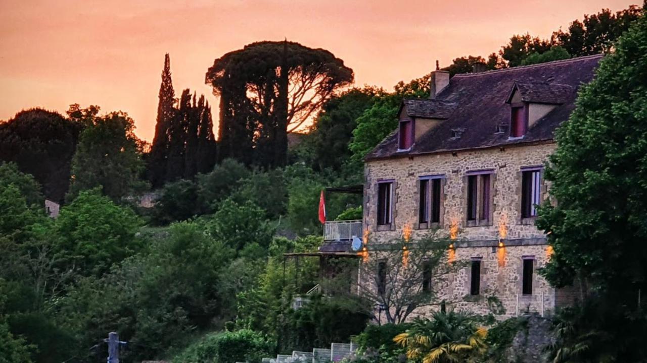 Les Hauts De Domme - Chambres D'Hotes ภายนอก รูปภาพ